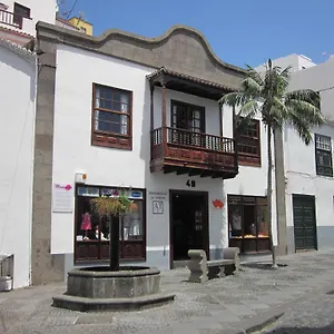 apartamentos-la-fuente-santa-cruz-de-la-palma.in-canary-islands.com/