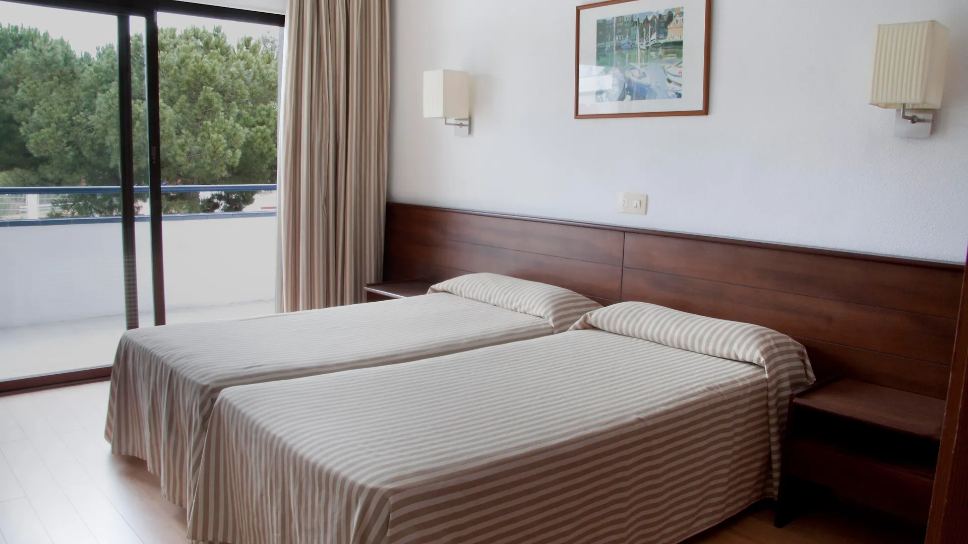 יורט דה מאר Hotel Gran Garbi & Aquasplash  יורט דה מאר