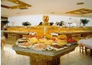 Hotel Gran Garbi & Aquasplash Lloret de Mar 4*,